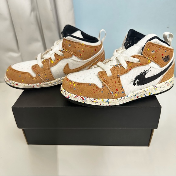 Jordan 1 Mid SE Brushstroke-Brand New Size 10 - Picture 3 of 9